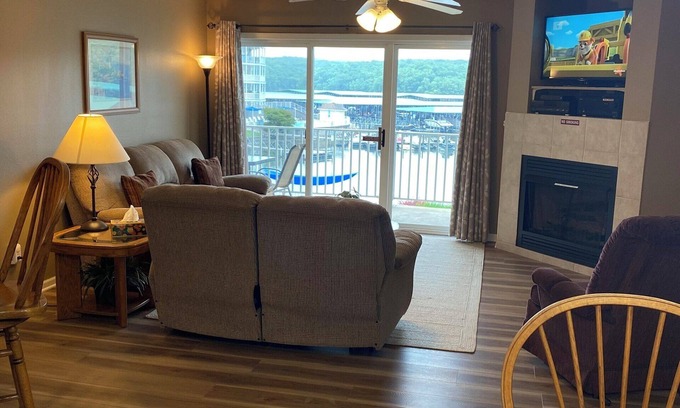 Osage Beach Condo | Parkview Bay: 3-Bedroom Getaway with Pool & Lake Views