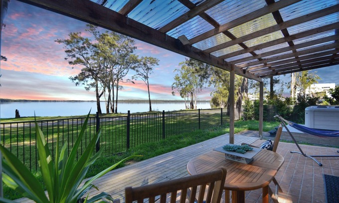 Buff Point Apartment | Relax at Parkway Lakehouse Buff Point with Scenic Lake Views