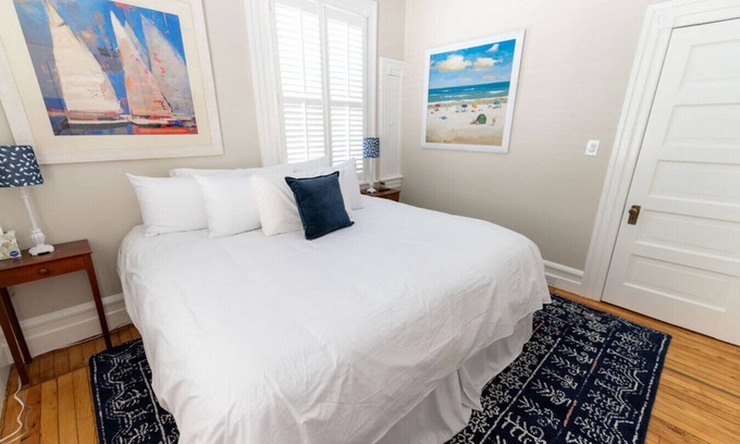 Edenton Bed & Breakfast | Enjoy Family-Friendly Stays at Captain's Quarters Rm 5