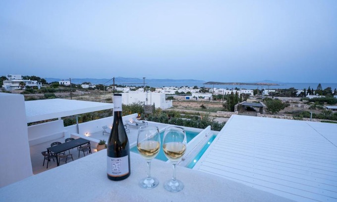 Drios House | Relax at Paros Breeze Odyssey Suites - 4-Star Family Retreat