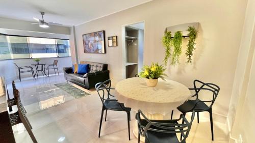 Do Turista Apartment | Premium Oceanfront Suites with Pool & Breakfast Included