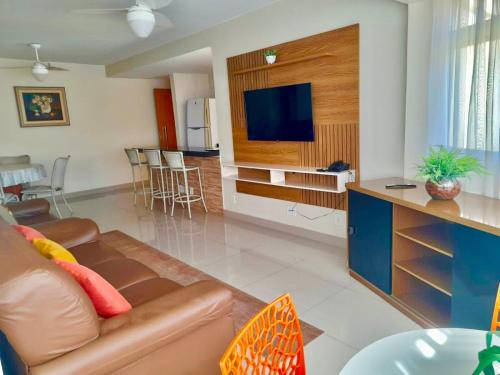 Do Turista Apartment | Experience Parque das Águas Quentes: 4-Star Oceanfront Retreat