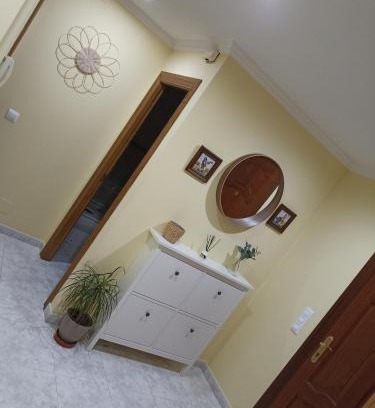 Cerdeira Apartment | Family-Friendly Stay at Parque de los Patos - Rated 10/10!