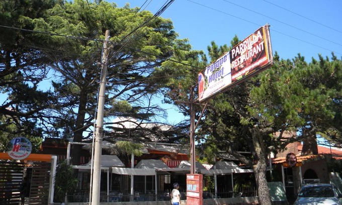 Santa Teresita Hotel | Guest-Favorite Parque Hotel with Breakfast & Family Amenities