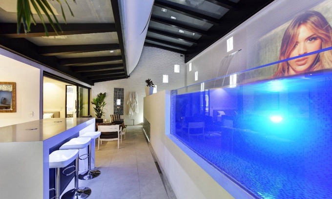 Zona Rosa Apartment | Elegant 3-BR Apartment with Private Pool & Jacuzzi in Parque Lleras