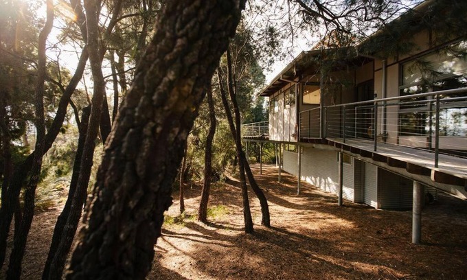 Freycinet House | Parsons Cove Beach House: Ocean View with Private Beach Access