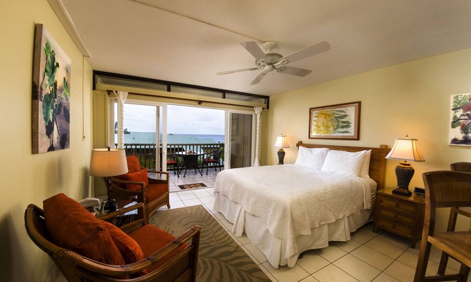 Hana Apartment | Oceanview Studio #106 at Hana Kai Maui with Great Amenities