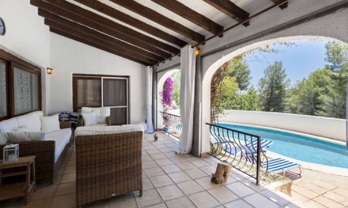 Ermita Villa | Villa Pascal: Oceanfront Retreat Surrounded by Nature