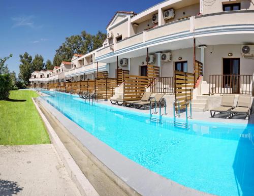 Skala Kallonis Hotel | Experience Comfort at Pasiphae Hotel with Ocean Views
