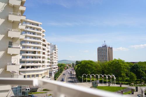 Alba Iulia Apartment | Budget-Friendly Stay at Pasiro ApartHotel - Pet & Child Friendly