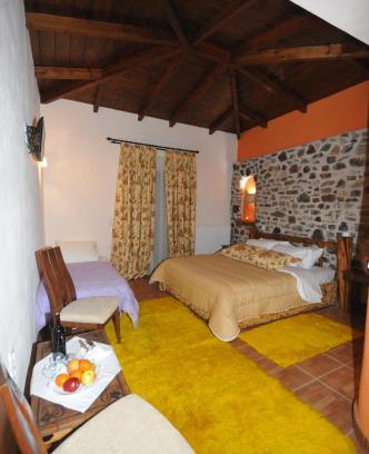 Karpenisi House | Discover Pasithei: Pet-Friendly with Hot Tub & Breakfast