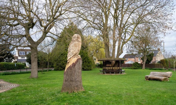 Upton St. Leonards House | Discover Little Noo: Family-Friendly Cottage with Garden