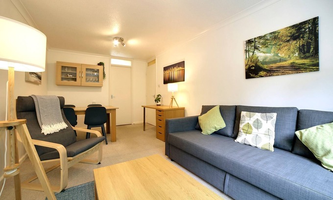 Impington Apartment | Discover Modern 1BR House with Family-Friendly Amenities