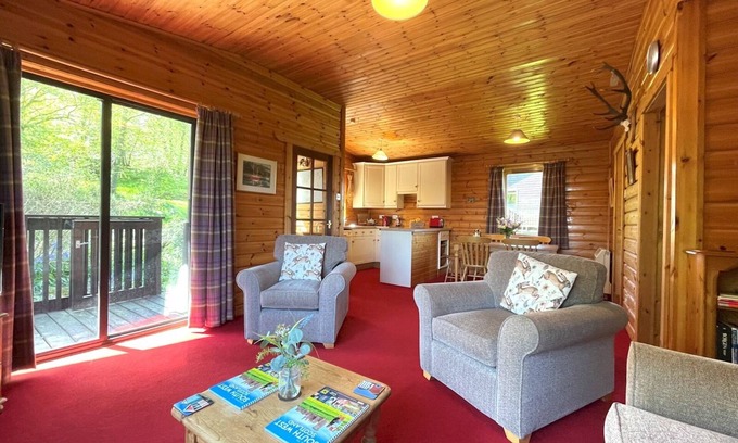 Sandyhills House | Discover Pass the Keys | Golf and Beach Lodge Retreat