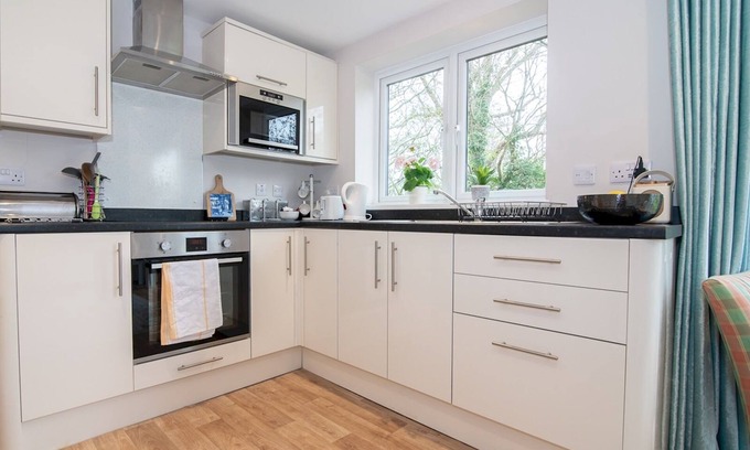 Inkberrow Apartment | Pass the Keys | Scenic Apartment with Incredible Views