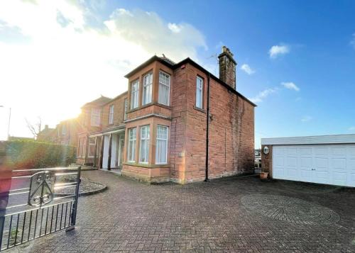 Dumfries Apartment | Discover a Beautiful Period Property in Central Location