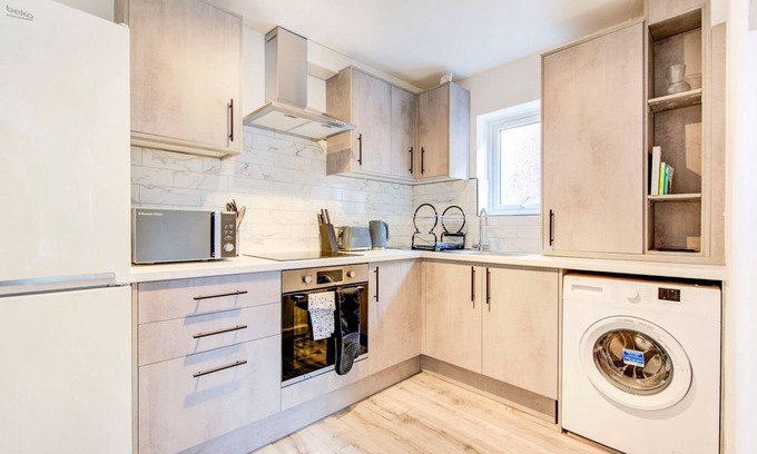 St. Michael's House | Bright Home Away From Home with Parking & Family Amenities