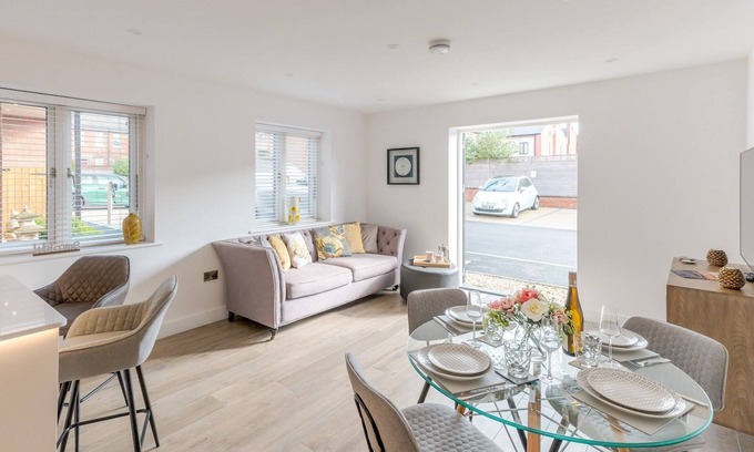 Shrewsbury Apartment | Modern Apartment with Secure Parking and Family-Friendly Perks