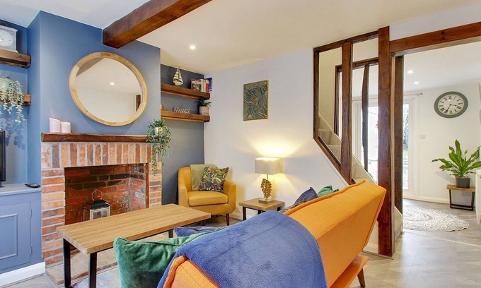 Hawkhurst House | Guest Rated 10/10 | Cosy Cottage Hawkhurst with Breakfast