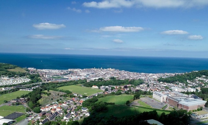 Aberystwyth Apartment | Guest Rated: 10/10 Victorian Apartment with Family Amenities