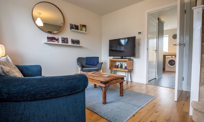 Ludwel House | Modern 2-Bedroom Home Near Town with Family-Friendly Amenities