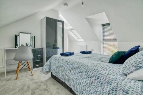 Lincoln House | Explore Motherby 6: Family-Friendly Town House with Parking