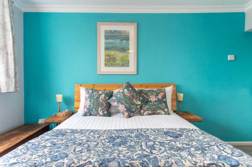 Putney Apartment | Cozy Stay at Pass the Keys - Putney Apartment Awaits