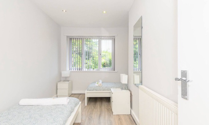 Chapeltown House | Pass the Keys | Spacious Family Central Retreat - Private Garden