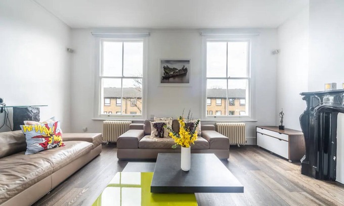 Harrow Road Apartment | Stylish 3-Bed Duplex Apartment Steps from Notting Hill