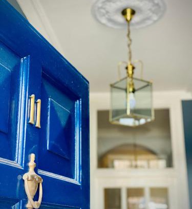 Shrewsbury House | Ideal Georgian Townhouse: Pet & Child Friendly Oasis