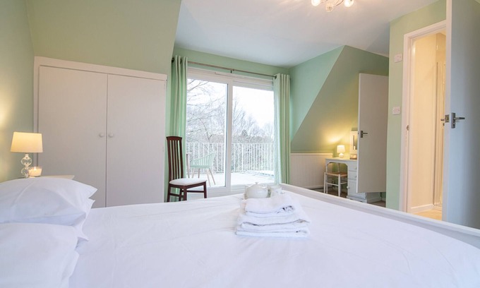 Inkberrow House | Discover The Brook: A Unique Pet-Friendly Getaway