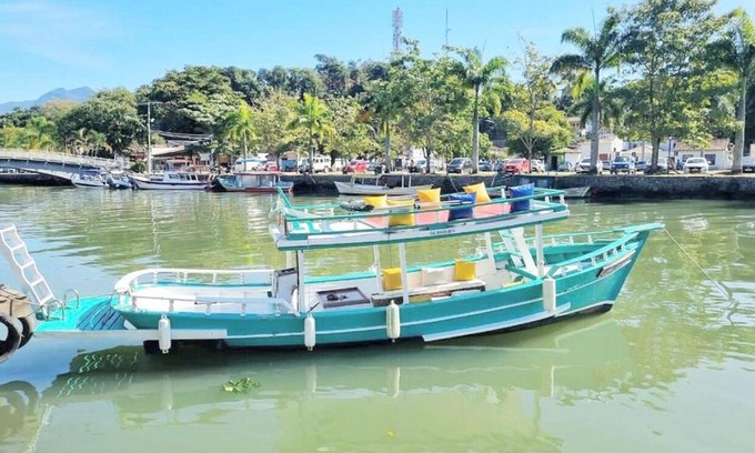 Historic Center Boat Rental | Unforgettable Boat Tours at Passeio de Barco em Paraty
