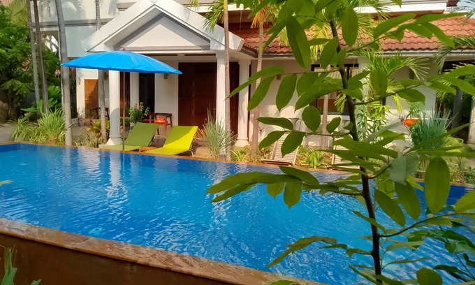 Taphul Village Area Hostel | Guest Rated 10/10: Passport Villa with Pool & Restaurant