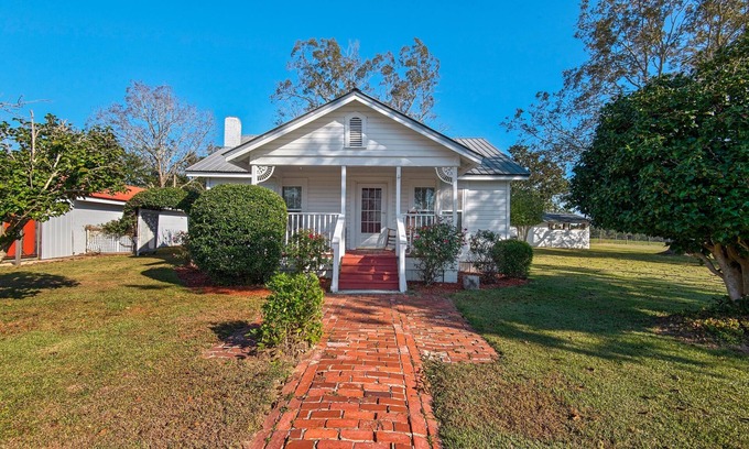 Laurel Hill House | Unforgettable Oceanfront Escape at Pastor's House