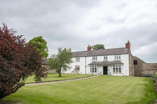 Bedale House | Pet-Friendly Pasture House: Ideal for Families and Pets