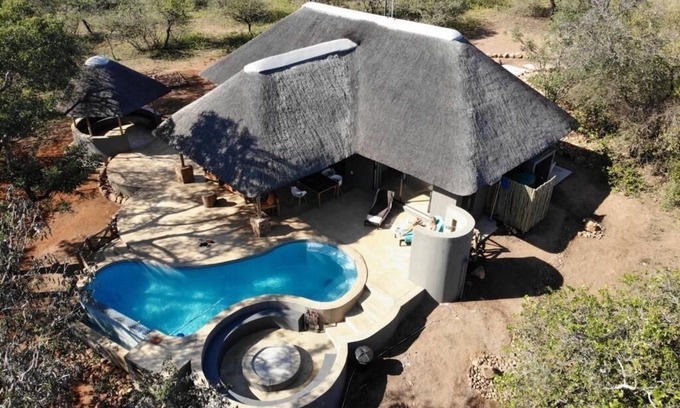 Marloth Park Villa | Discover Modern Comfort at Pata Pata House - 10/10 Rated!