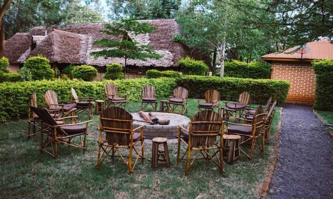 Karatu Cabin | Top-Rated Patamu Restaurant & Lodge with Free Breakfast