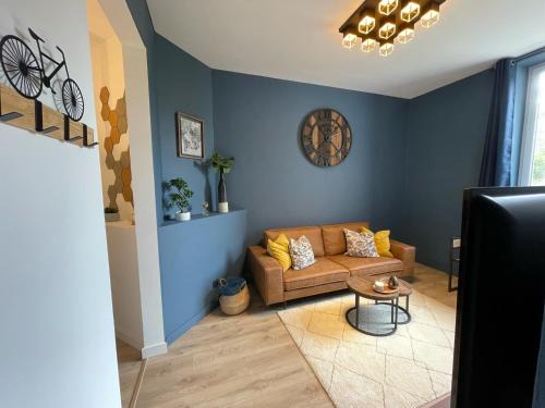 Saint-Laurent Apartment | Discover Patenier Hidden Garden: Poolside Retreat Awaits