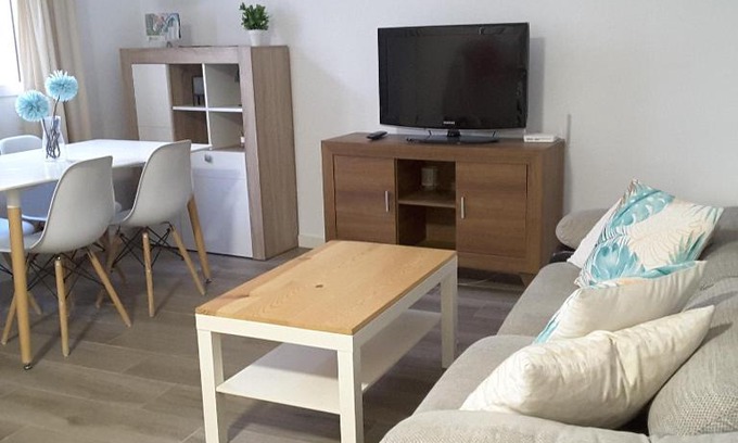San Lorenzo Apartment | Child-Friendly Stay at Patio de Rivas y Palma - Rated 9.2