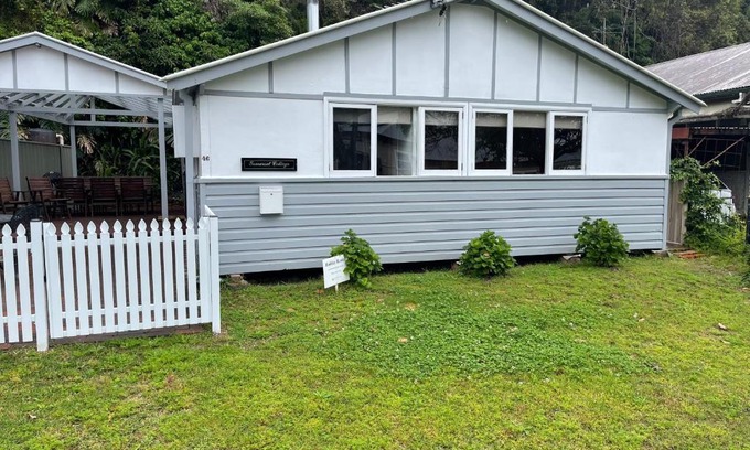 Patonga House | Pet-Friendly Patonga Holiday Home with Ocean Views