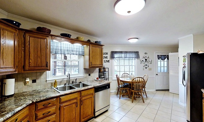Cookeville House | Patty's Place: Perfect Base Near Tennessee Tech & Downtown