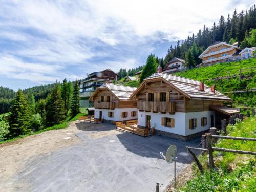 Katschberg Ski Chalet | Relax at Paul und Petra: Family-Friendly Spa Retreat