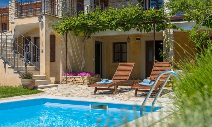 Gajana Villa | Top-Rated Paulina: Ideal Vacation Home with Key Amenities