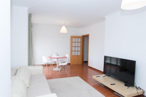 Nossa Senhora do Populo Apartment | Family-Friendly Paulo Guest Apartment with Pet Amenities