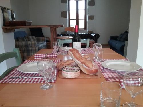 Villechenoux House | Family-Friendly Escape at Pauls Barn Gite