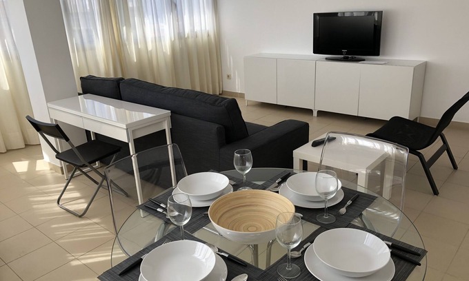 Tazacorte Apartment | Convenient Pause 01 Holiday Apartment with Kitchen Access
