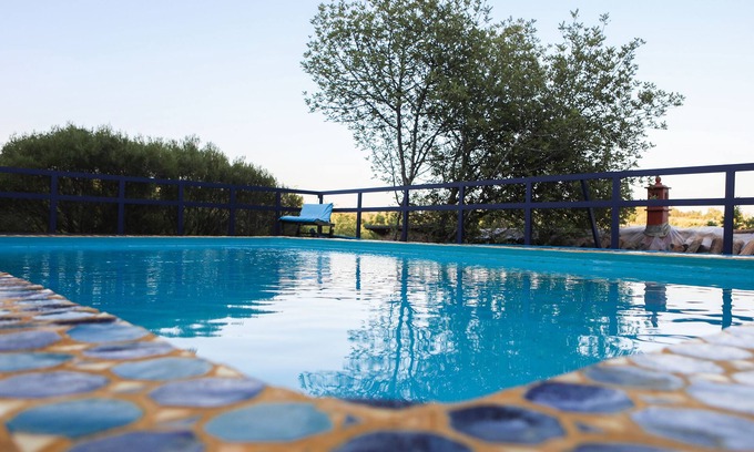 Fonte do Bispo House | Vibrant Pavilhao da Art: Oceanfront Pool & Spa Retreat