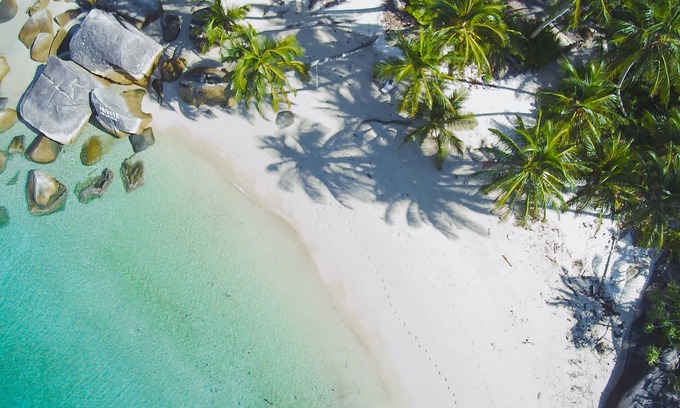Bedarra Island House | Discover Pavilions of Bedarra: Private Island Retreat Awaits