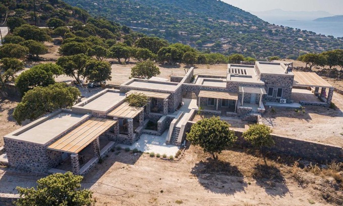 Nisyros Apartment | Discover Pavlaina Complex: Oceanfront Residences & Garden Views