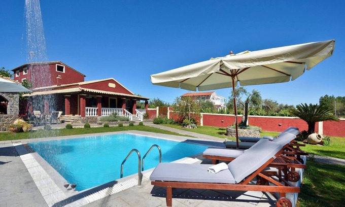 Chalikounas Villa | Pavlos Sofia Villa Chalikounas: Sea View & Garden Oasis